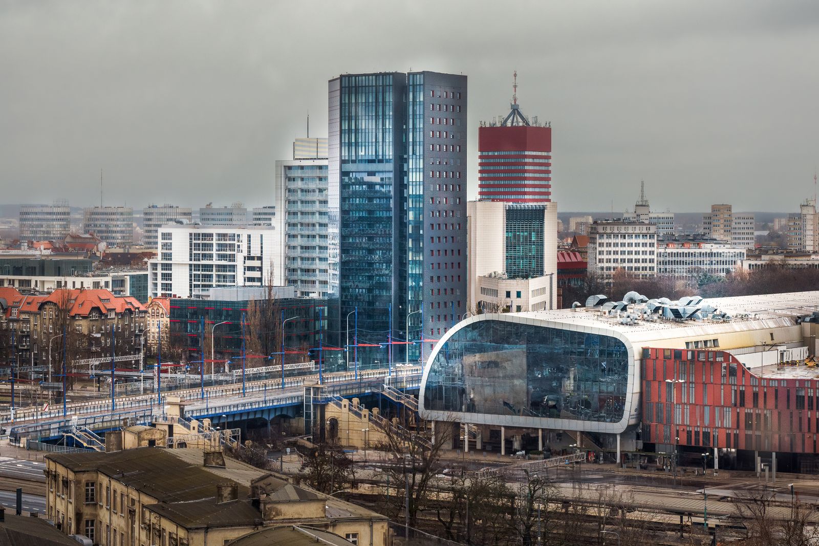 Współczesna zabudowa Poznania widziana z lotu ptaka